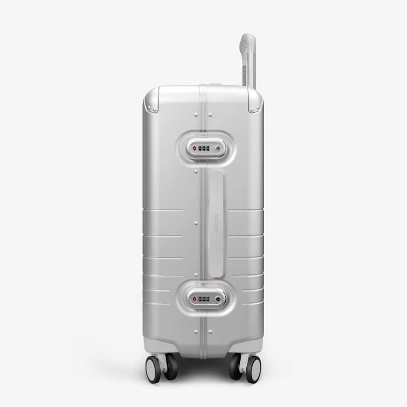 Hybrid CarryOn Plus Silver Side