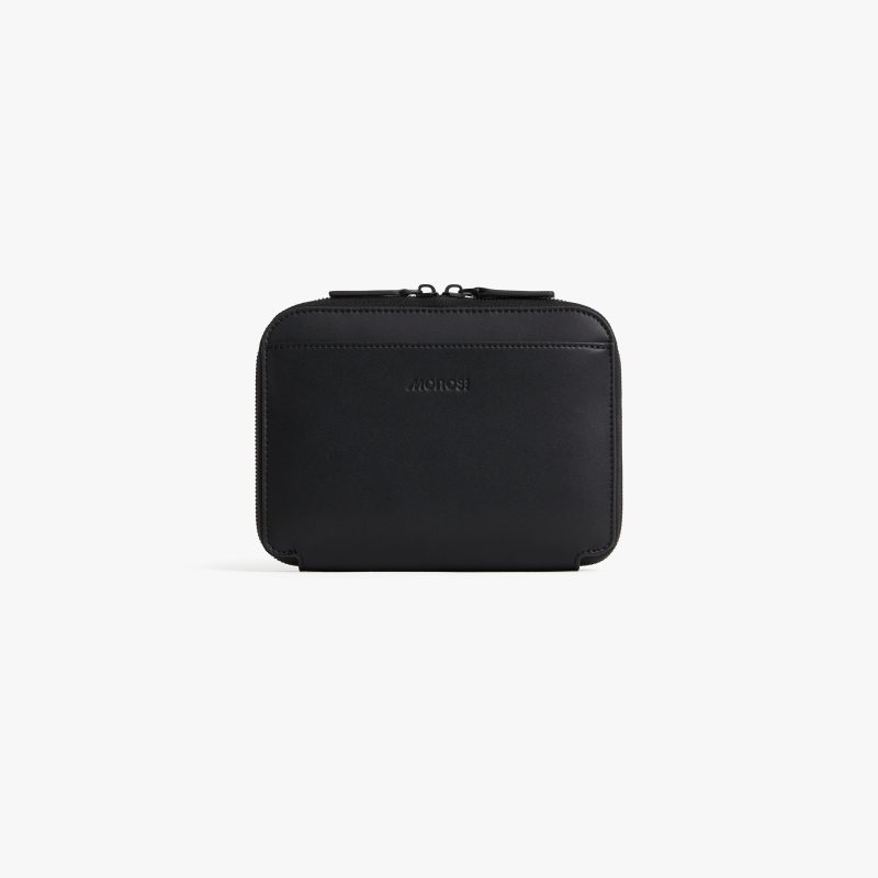 Metro Belt Bag Carbon Black 2 Front View