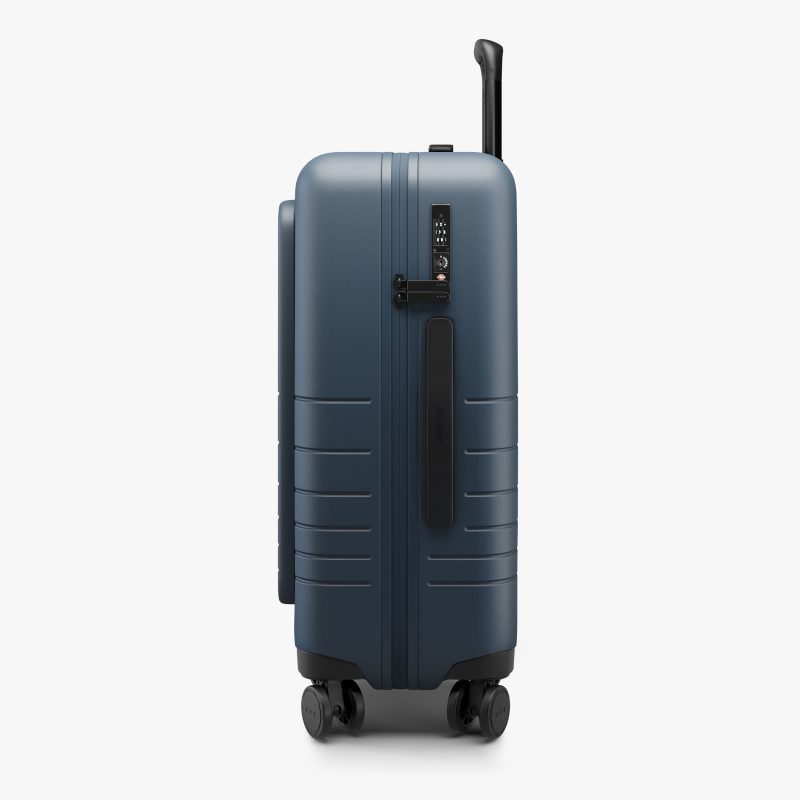 Product CarryOn Pro OceanBlue Side 484280f9 cec7 4eea a4f3 2e5f596e29a6