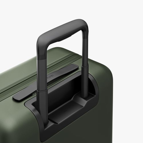 Product CarryOn Pro OliveGreen Detail2 7cf42d92 2d42 4042 b4bd 6e82e87f88bb