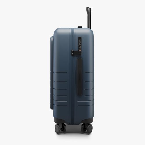 Product CarryOn Pro Plus OceanBlue Side f3309929 a9ae 4495 a6e8 99d0130abb23