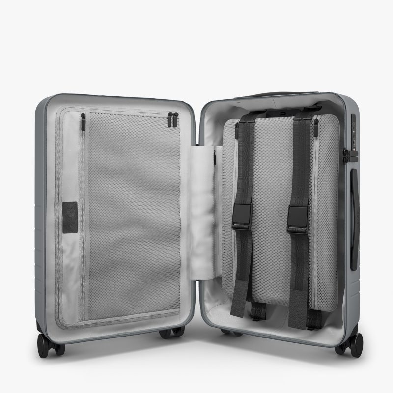 Product CarryOn StormGrey Interior 7c2f6cb9 6050 40dd aa81 e13b85ff8d67