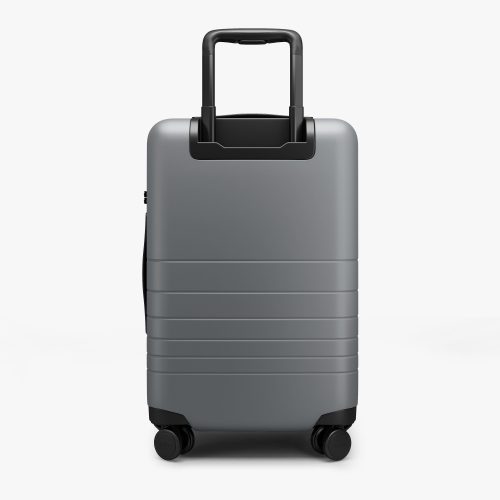 Product CarryOn StormGrey Rear 4840184c a5a5 4b44 a05f 38549eadf726