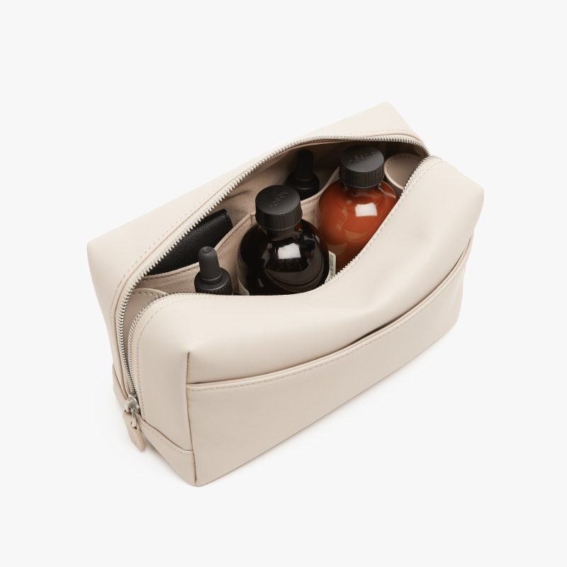 ToiletryKit L Ivory 5